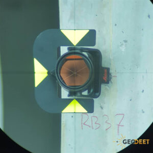 Leica rond prisma GPR121 ATR iCR70 perfect lock precisie grondslagpunt referentiepunt inmeten setup pilot 30xzoom target Geodeet